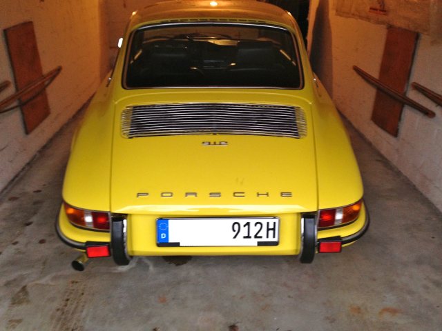 Porsche_912_Garage_2