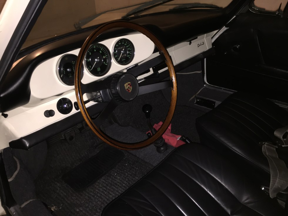 Mein Zwölfer von innen - das lackierte Amaturenbrett "painted dash"